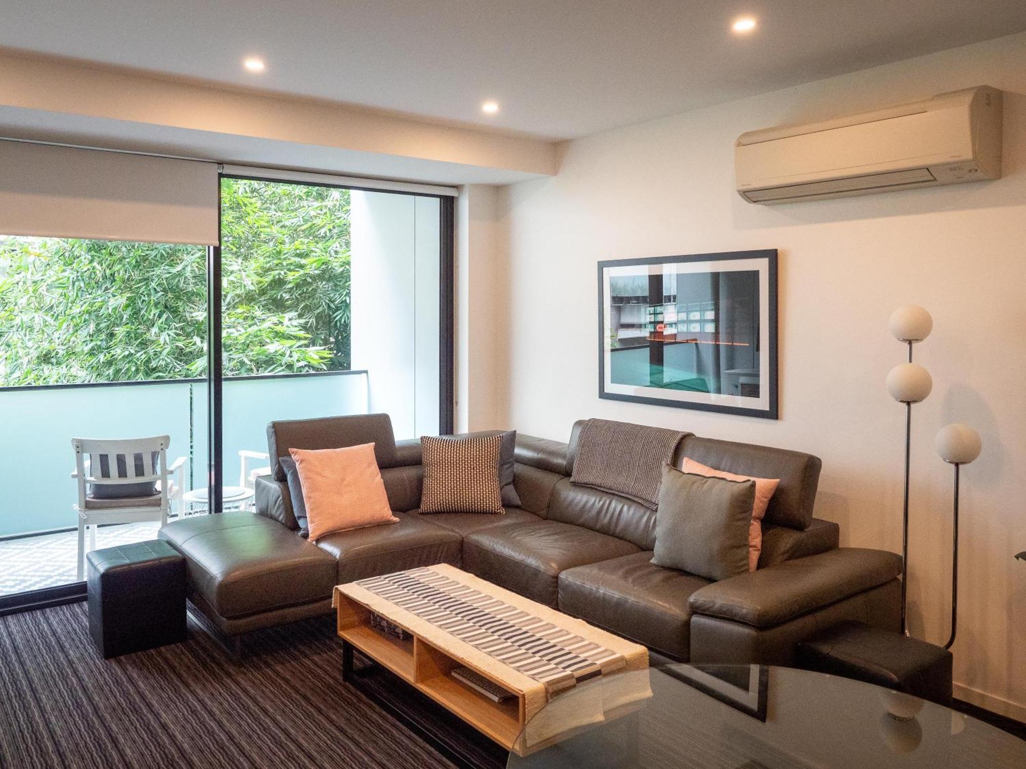 Modern Quiet 1 & 2 Bed Apt Opposite Albert Park Melbourne Eksteriør bilde