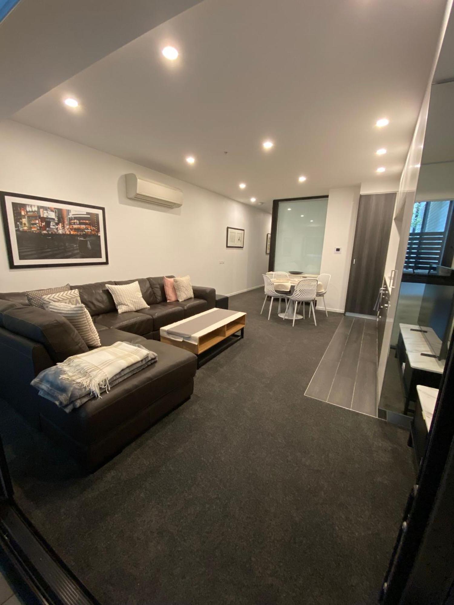 Modern Quiet 1 & 2 Bed Apt Opposite Albert Park Melbourne Eksteriør bilde