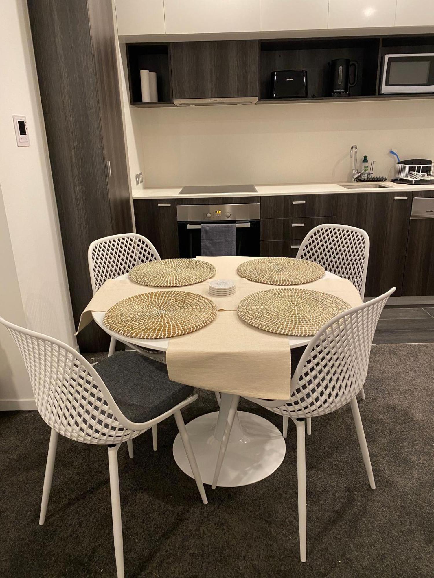 Modern Quiet 1 & 2 Bed Apt Opposite Albert Park Melbourne Eksteriør bilde